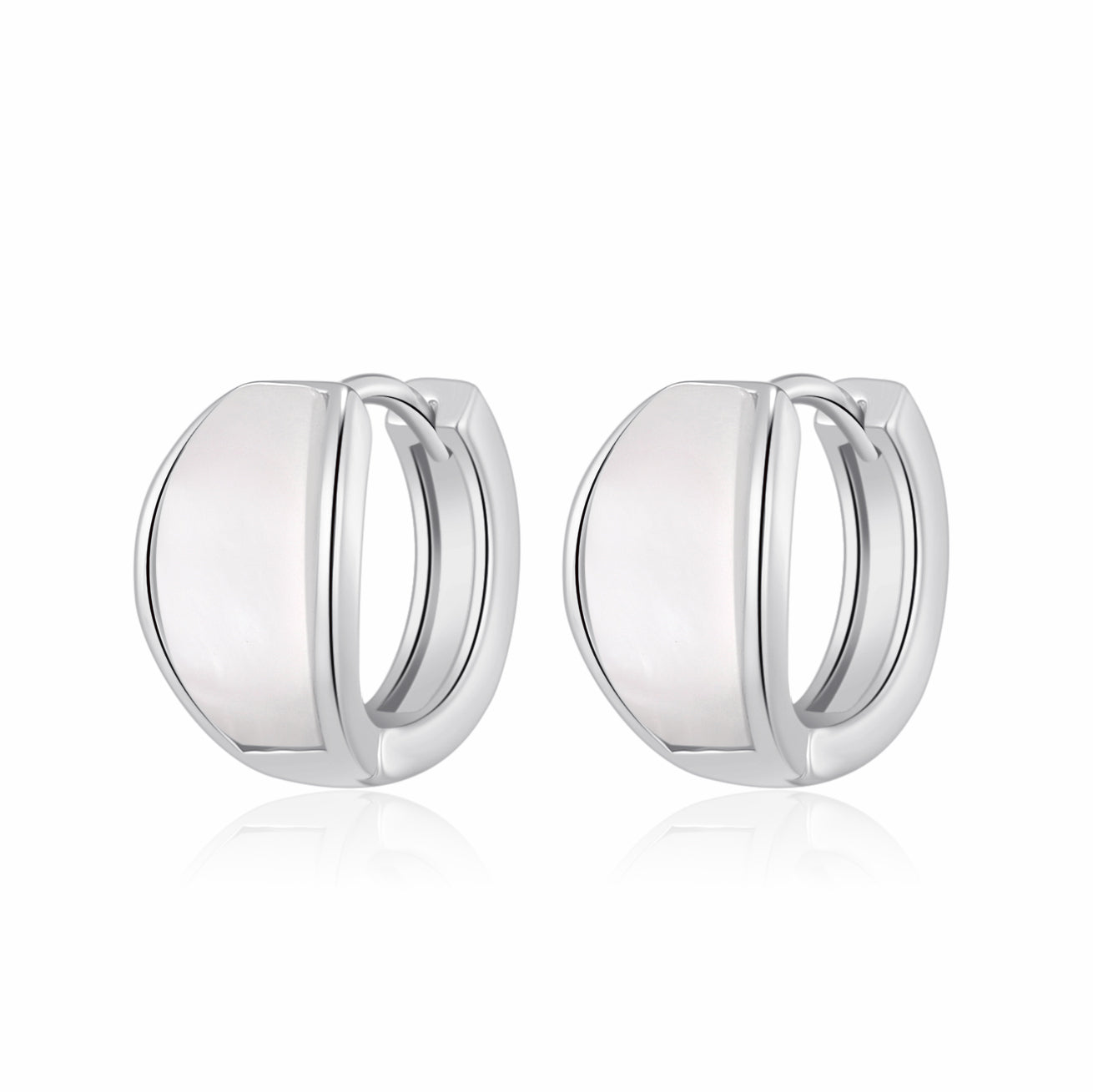 Ear 682