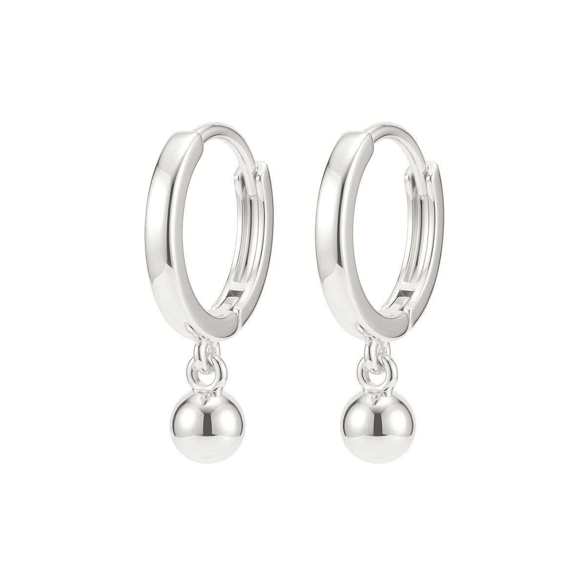 Ear 921