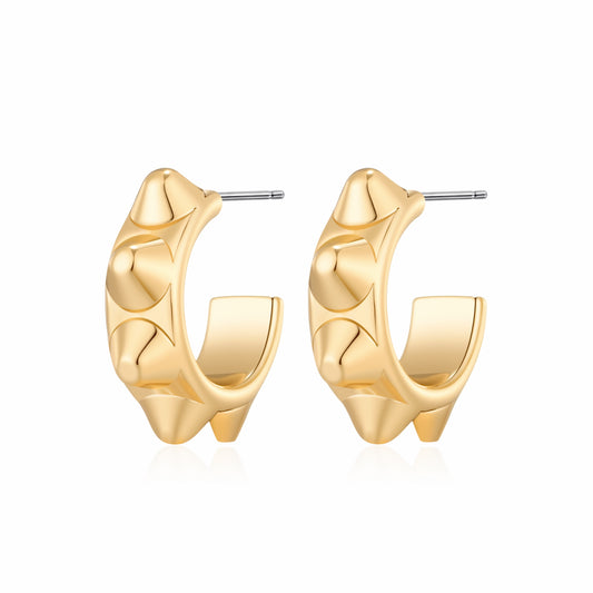 Ear 654