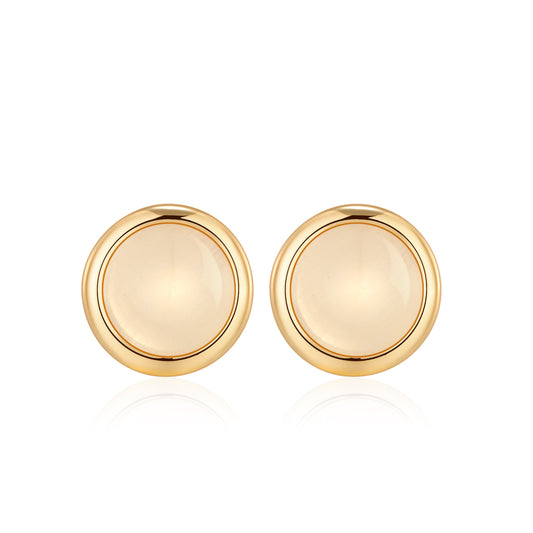 Ear 681