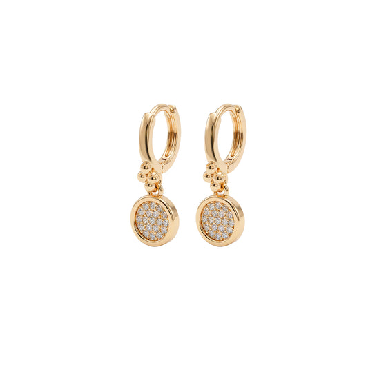 Ear 822