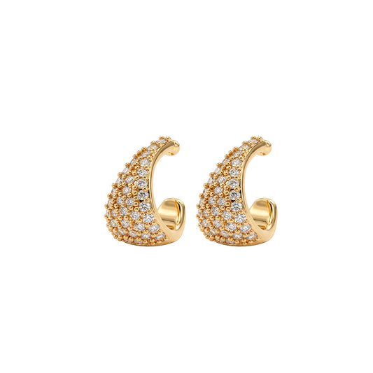 Ear 826
