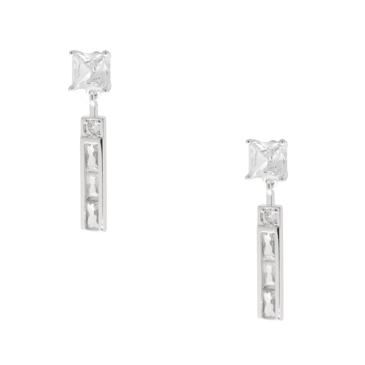Ear 573