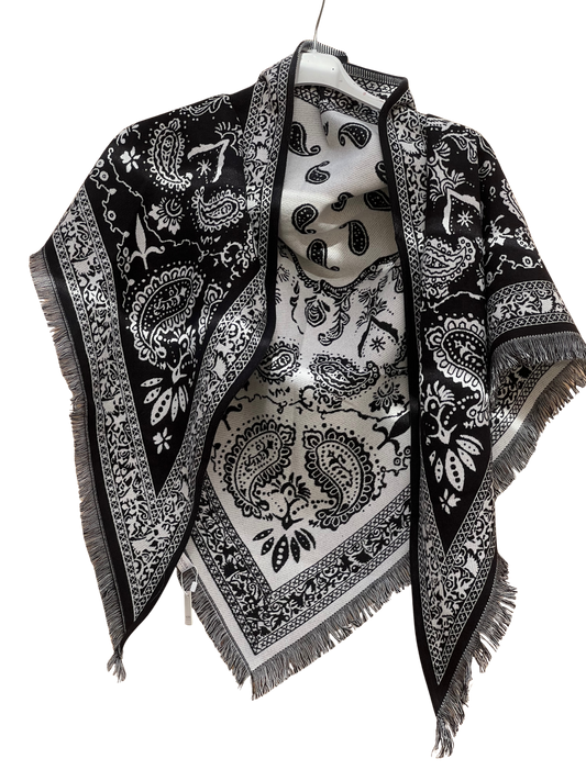 Scarf Triangle 186 Black